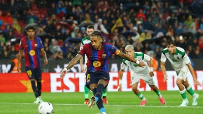 Raphinha Hattrick, Barcelona Cukur Racing Santander 7-2 di Camp Nou