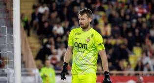 Lukas Hradecky Optimis Monaco Dapat Pertahankan Tren Positif Setelah 10 Pertandingan Tanpa Kalah
