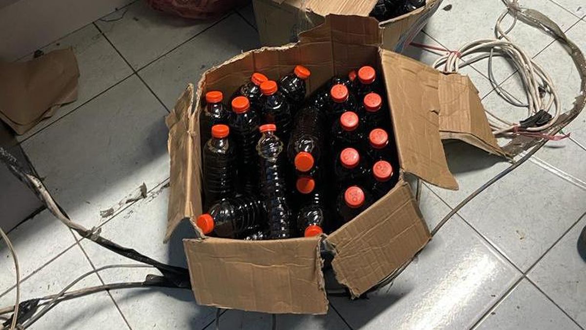 Dua Lurah di Kendari Terlibat Pesta Miras Bersama Pekerja Seks di Kantor