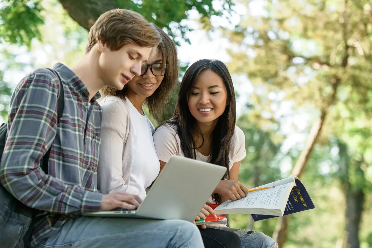 Daftar 20 Universitas Terbaik di Indonesia Menurut QS World University Rankings 2027