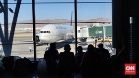 ---
Delapan Calon Jemaah Haji Ditangkap di Bandara Soetta Karena Visa Non-Haji
---