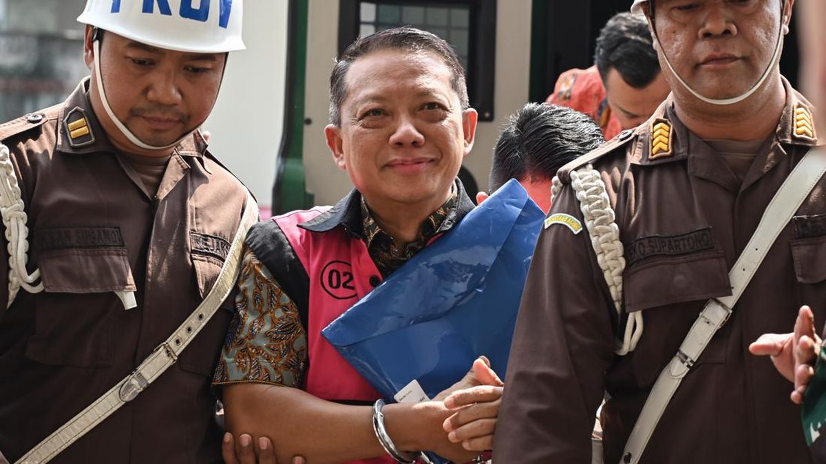 Putusan Hakim Terkait Penyitaan Foto Keluarga Febrie Adriansyah