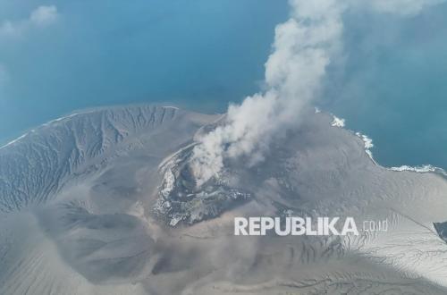 Gunung Anak Krakatau Kembali Meletus pada Pagi Hari