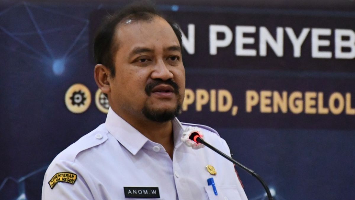 Bupati Pemalang Anom Widiyantoro Ditangkap KPK dalam Operasi Tangkap Tangan
