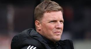 ---
Arsenal Diuntungkan dengan Ketidakhadiran Dua Pemain Kunci Newcastle

---