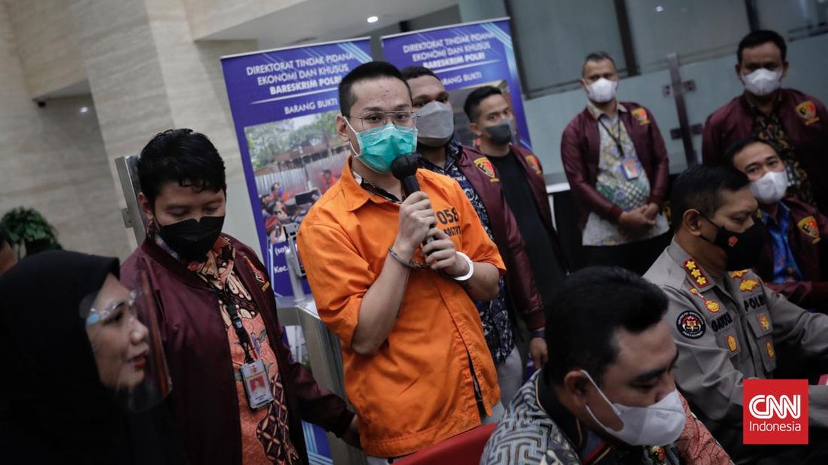 Indra Kenz Minta Maaf kepada Korban Binomo Setelah Bebas Bersyarat