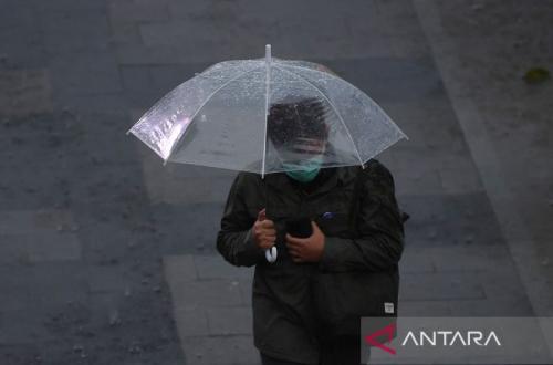 Prakiraan Cuaca: Hujan Diperkirakan Turun di Jakarta Timur dan Selatan pada Sore Hari