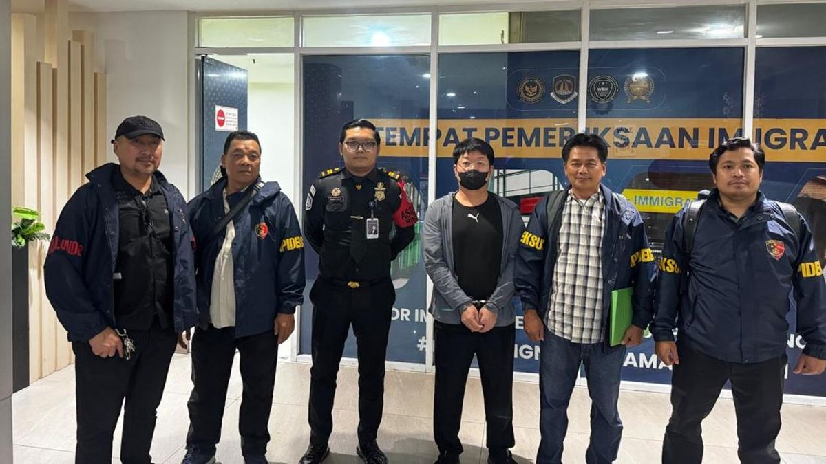 Buron Penyelundup Ponsel Ilegal dari Korea Selatan Ditangkap di Bandara Soekarno-Hatta