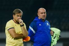Dewa United Siap Hadapi Persib Bandung, Strategi Bojan Hodak Terancam?
