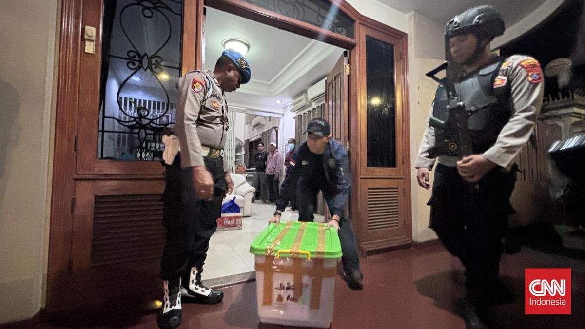 Polisi Sita Pabrik Pemurnian Emas di Sidoarjo