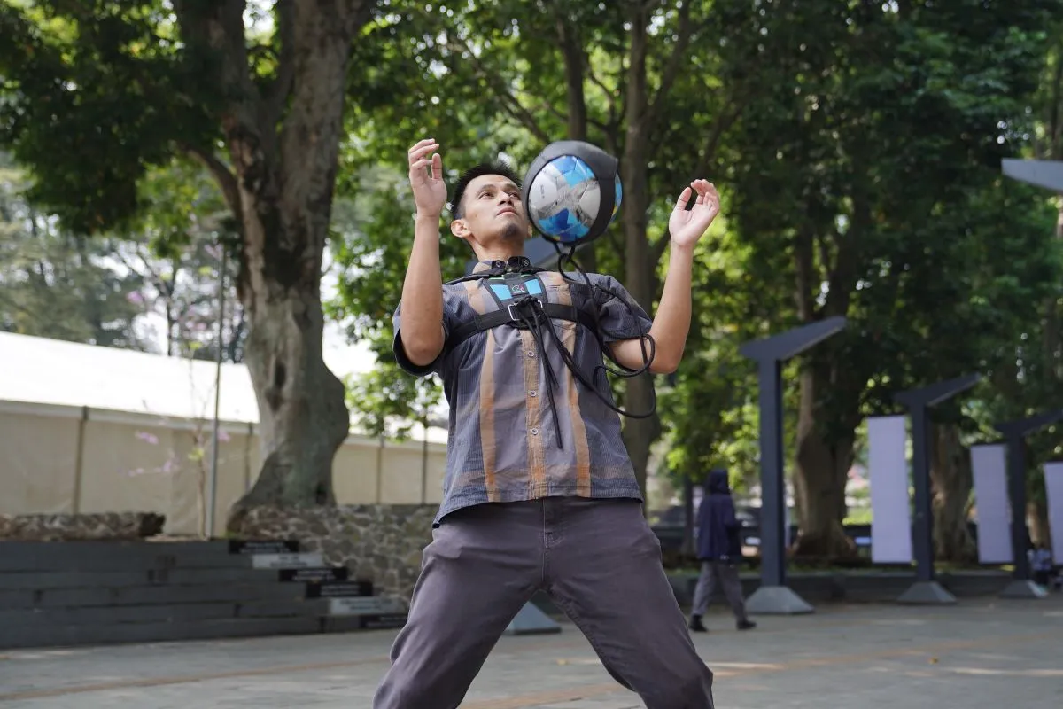 Inovasi Ar-kick: Alat Latihan Sepak Bola Mandiri dari Dosen ITB Berbasis Ilmu Olahraga