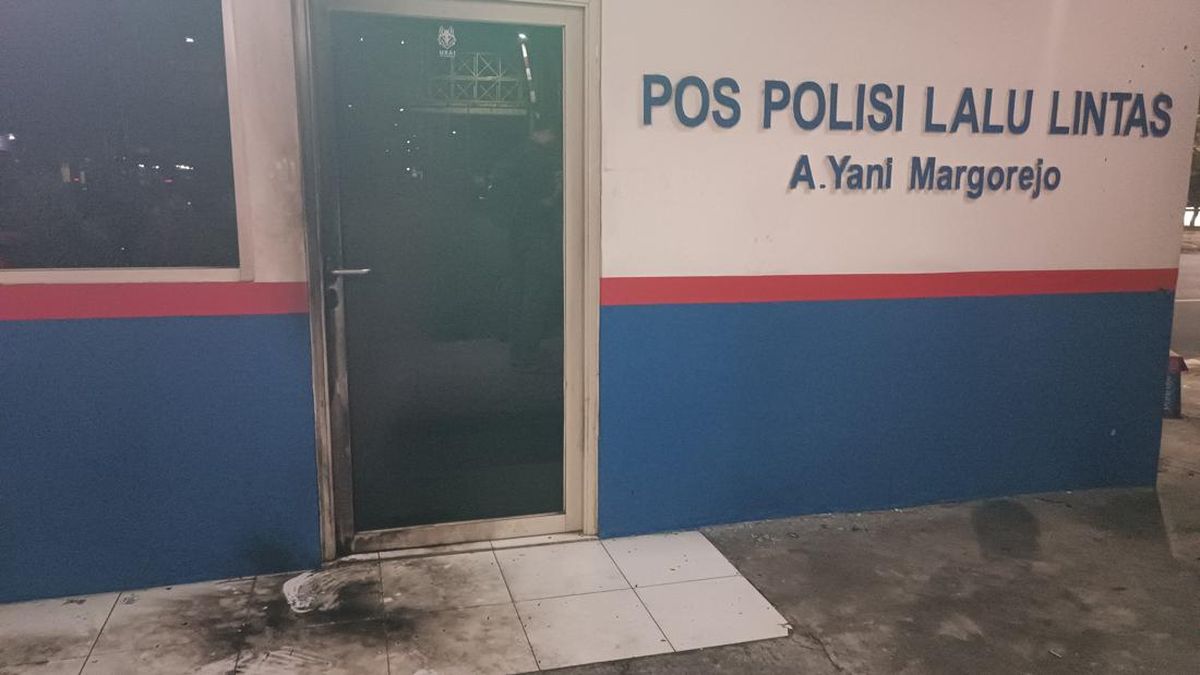 Dua Pos Polisi di Surabaya Diduga Kena Pelemparan Bom Molotov
