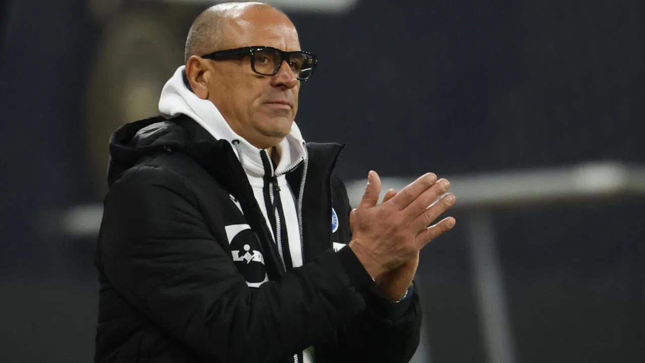 Francesco Calzona Menyatakan Keinginannya Kembali Melatih Klub di Serie A
