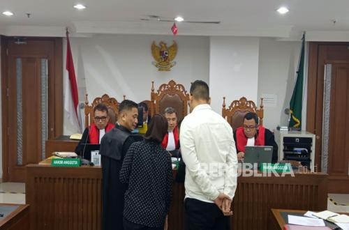 Jaksa Ungkap Bukti Transfer Uang dalam Kasus Pemerasan