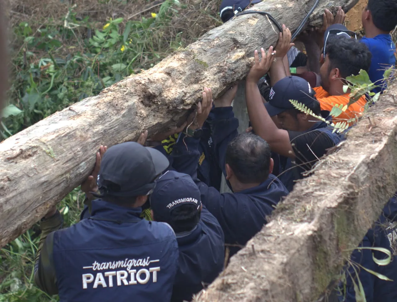 Jembatan Patriot UI Wondama: Simbol Kerja Sama dan Harapan Masyarakat