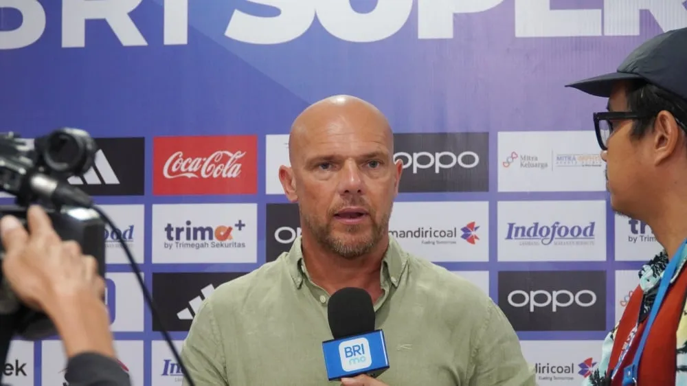 Johnny Jansen Memperkuat Fondasi Bali United di Tengah Tren Positif Tim