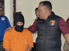 ---
Kakek di Sumut Menghabisi Nyawa Selingkuhan Setelah Ditolak Berhubungan Intim
---