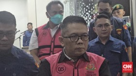 ---
Kejagung Menetapkan Tiga Tersangka Baru dalam Kasus Korupsi Tambang Samin Tan
---