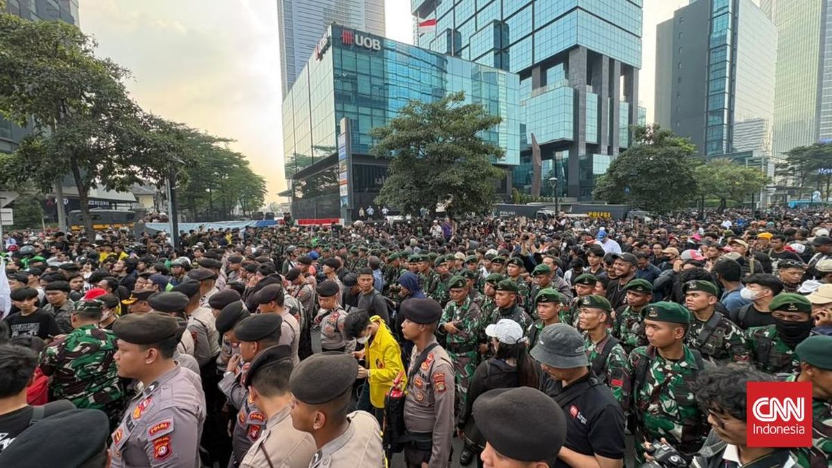 Protes Koalisi Sipil Terhadap Keterlibatan TNI dan Komcad dalam Pengamanan Aksi Demonstrasi