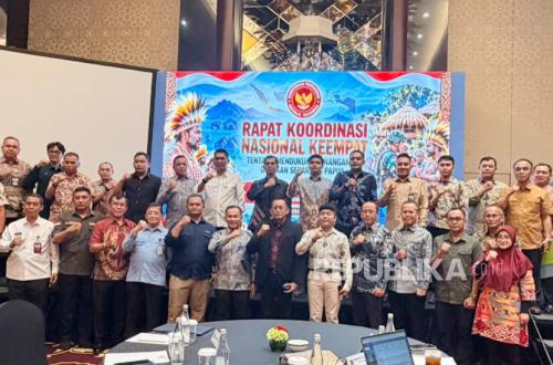 Peran Komunikasi Publik dalam Membangun Perdamaian di Papua