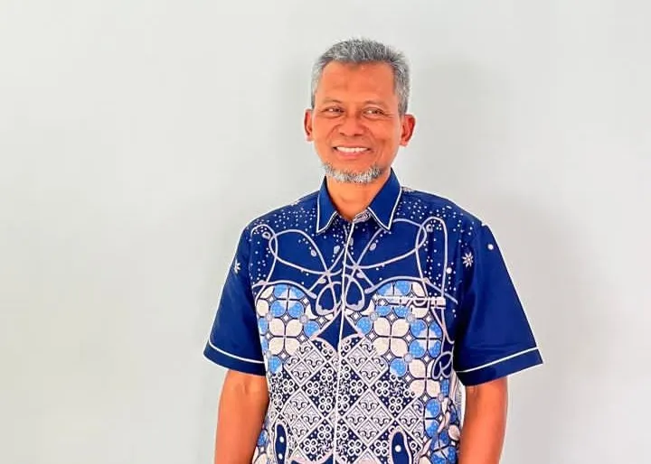 Kisah Inspiratif Asiano Mapilindo: Konsistensi dan Keahlian dalam Membangun Karir di Dunia Kedokteran Gigi