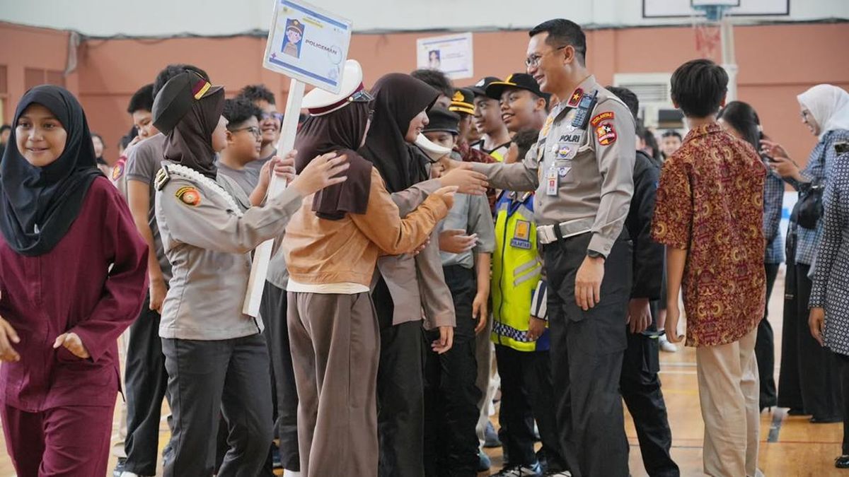 Korlantas Berikan Edukasi Keselamatan Lalu Lintas kepada Pelajar