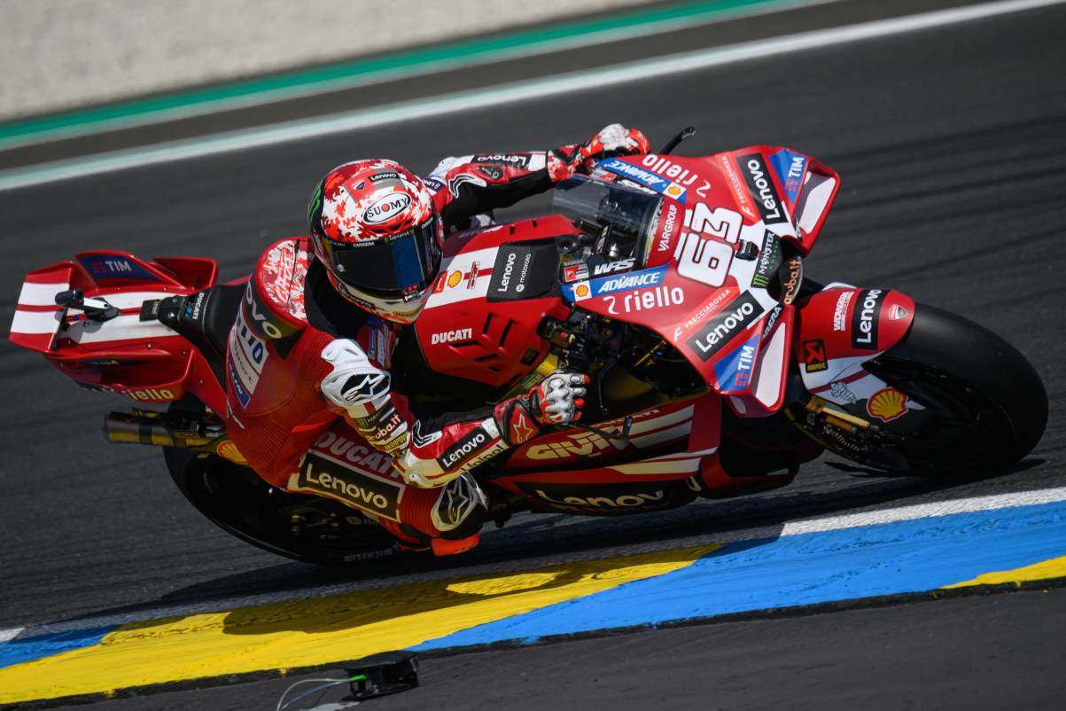 Bagnaia Raih Pole Position di MotoGP Prancis, Marquez Catat Rekor Lap