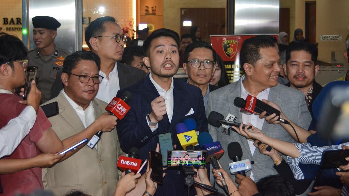 Roy Suryo Segera Hadapi Proses Hukum, Kuasa Hukum Jokowi Yakin Berkas Lengkap