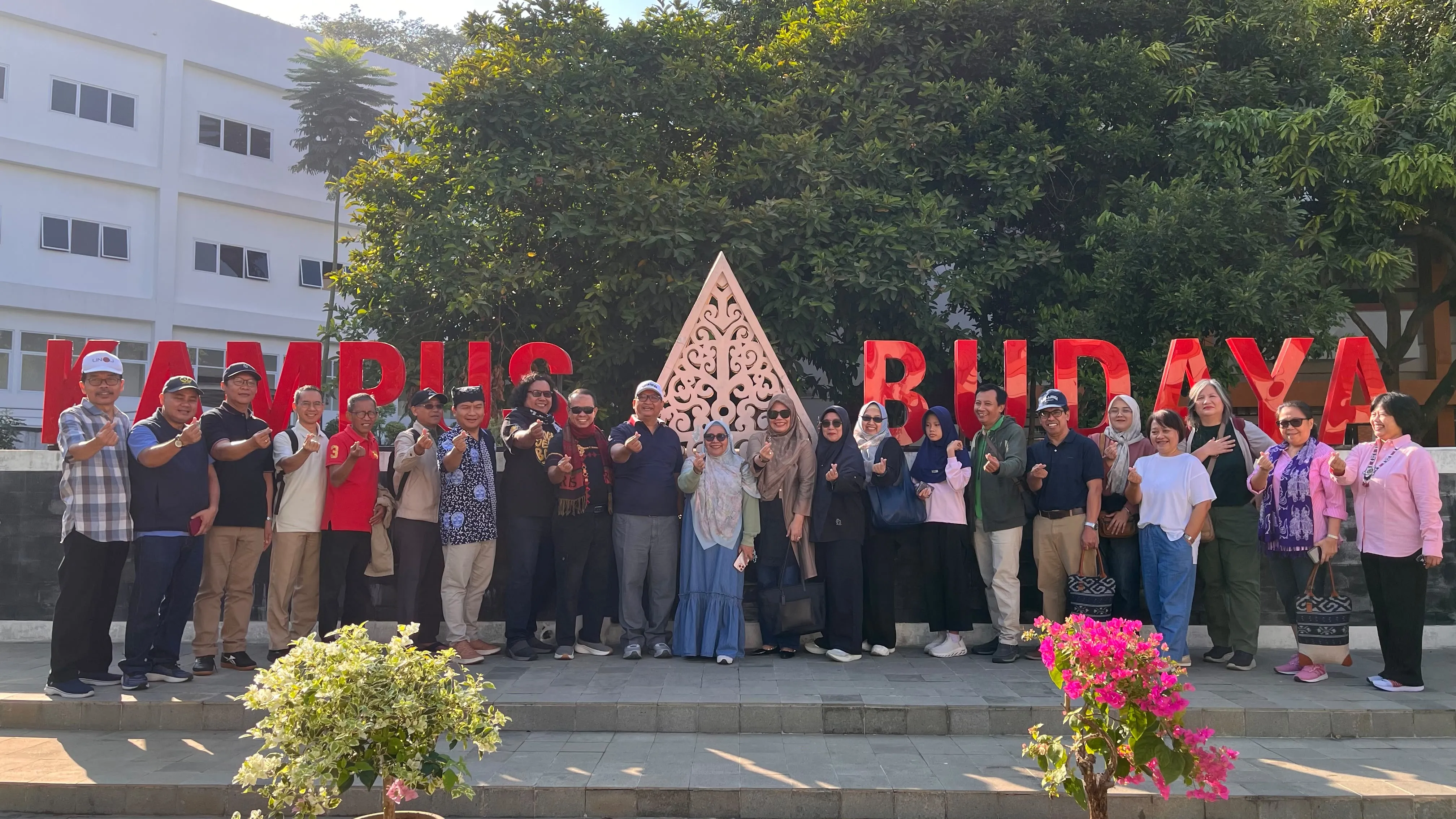 Kunjungan Dekan dan Wakil Dekan FIB se-Indonesia di Kampus Budaya Undip