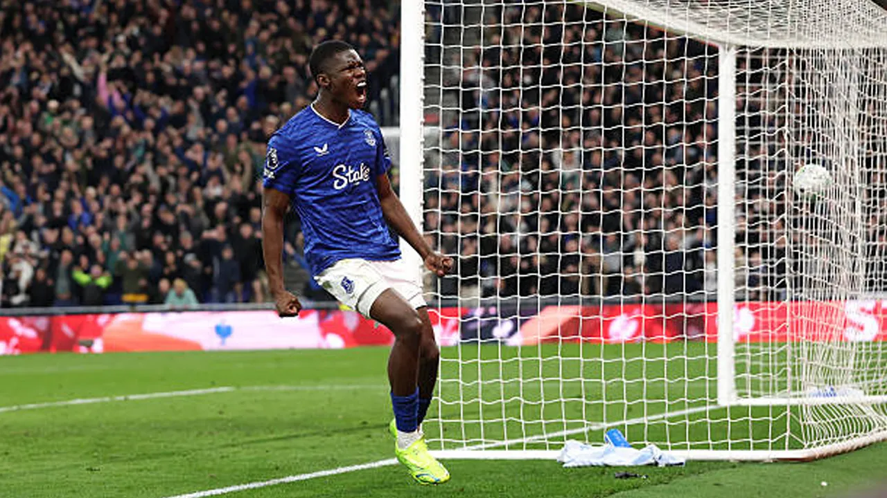 Thierno Barry Ajak Everton Fokus pada Tiga Laga Sisa Setelah Imbang Melawan Manchester City