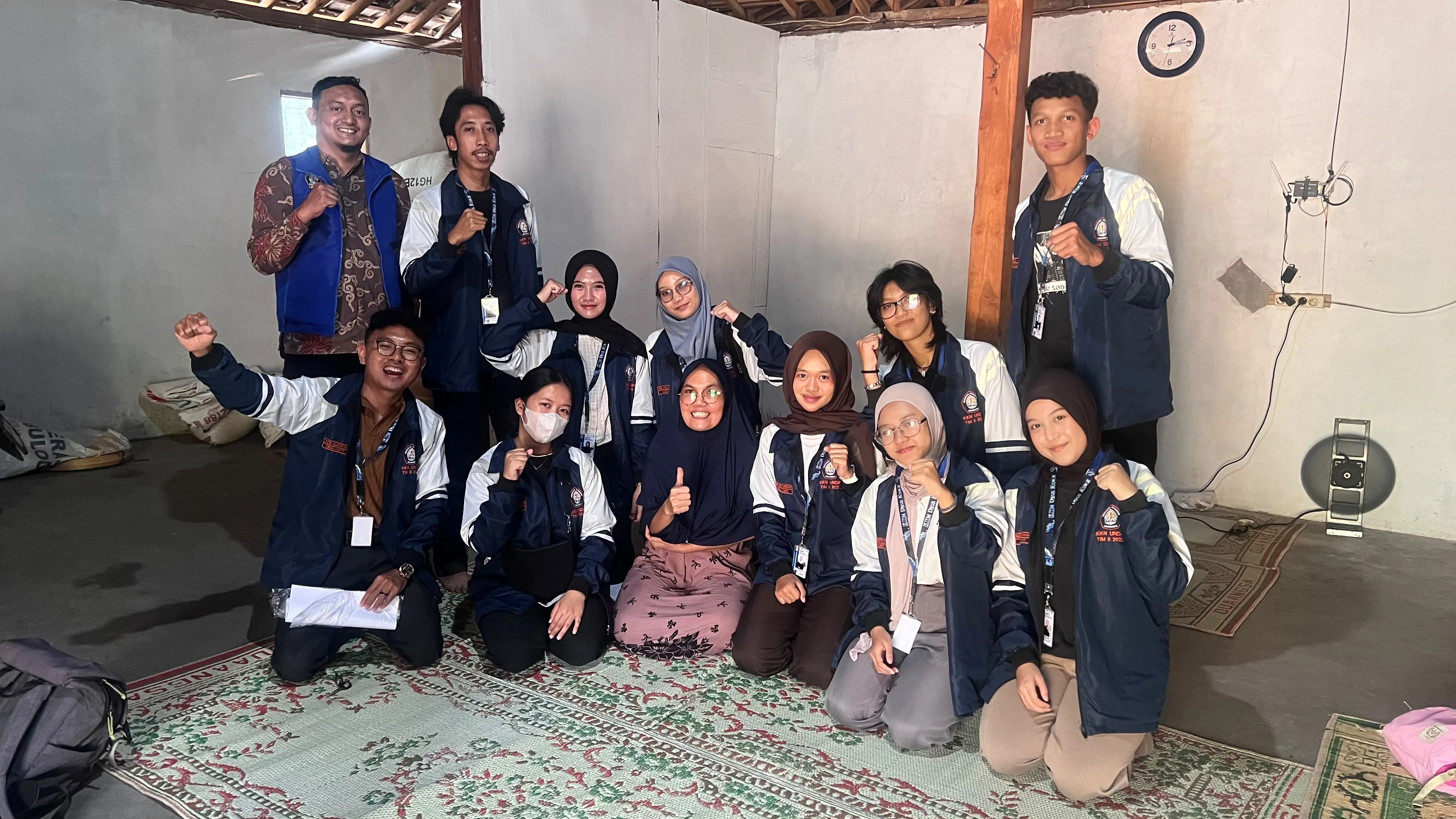 Mahasiswa KKN-R Tim II Undip Tingkatkan Kualitas UMKM Emping Girut di Desa Kunti