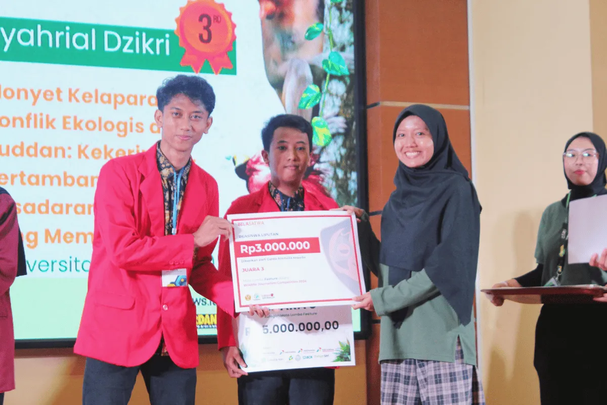 Mahasiswa Untag Angkat Masalah Lingkungan Desa Buddan dalam Kompetisi Jurnalistik Nasional