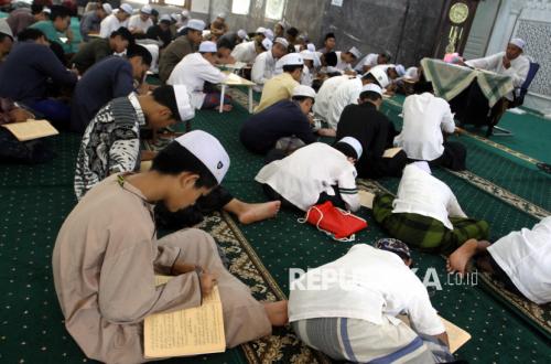 Peluncuran Gernas RANA untuk Ciptakan Lingkungan Aman bagi Anak di Pesantren