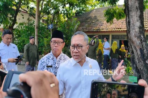 Jumlah Titik SPPG Meningkat Drastis, Menko Zulhas Minta Penataan Ulang
