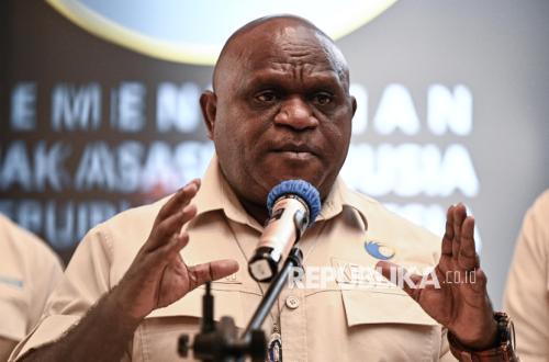 Menteri Pigai Desak TNI dan Polri Tingkatkan Pengawasan Setelah Tewasnya Pendeta GKI