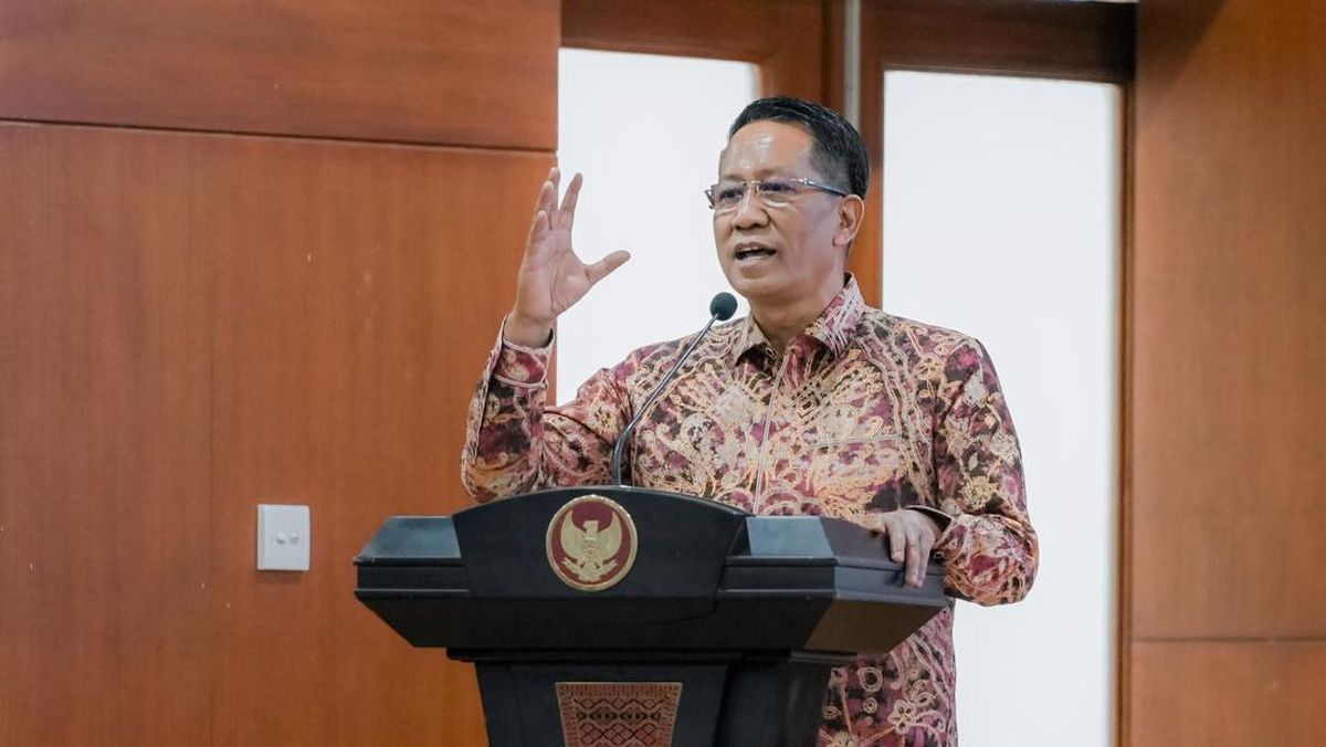 Menteri Supratman Menyatakan UU Polri Tidak Berorientasi Politik