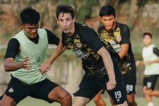 Mesin Gol Semen Padang Membara, Persib Dalam Bahaya