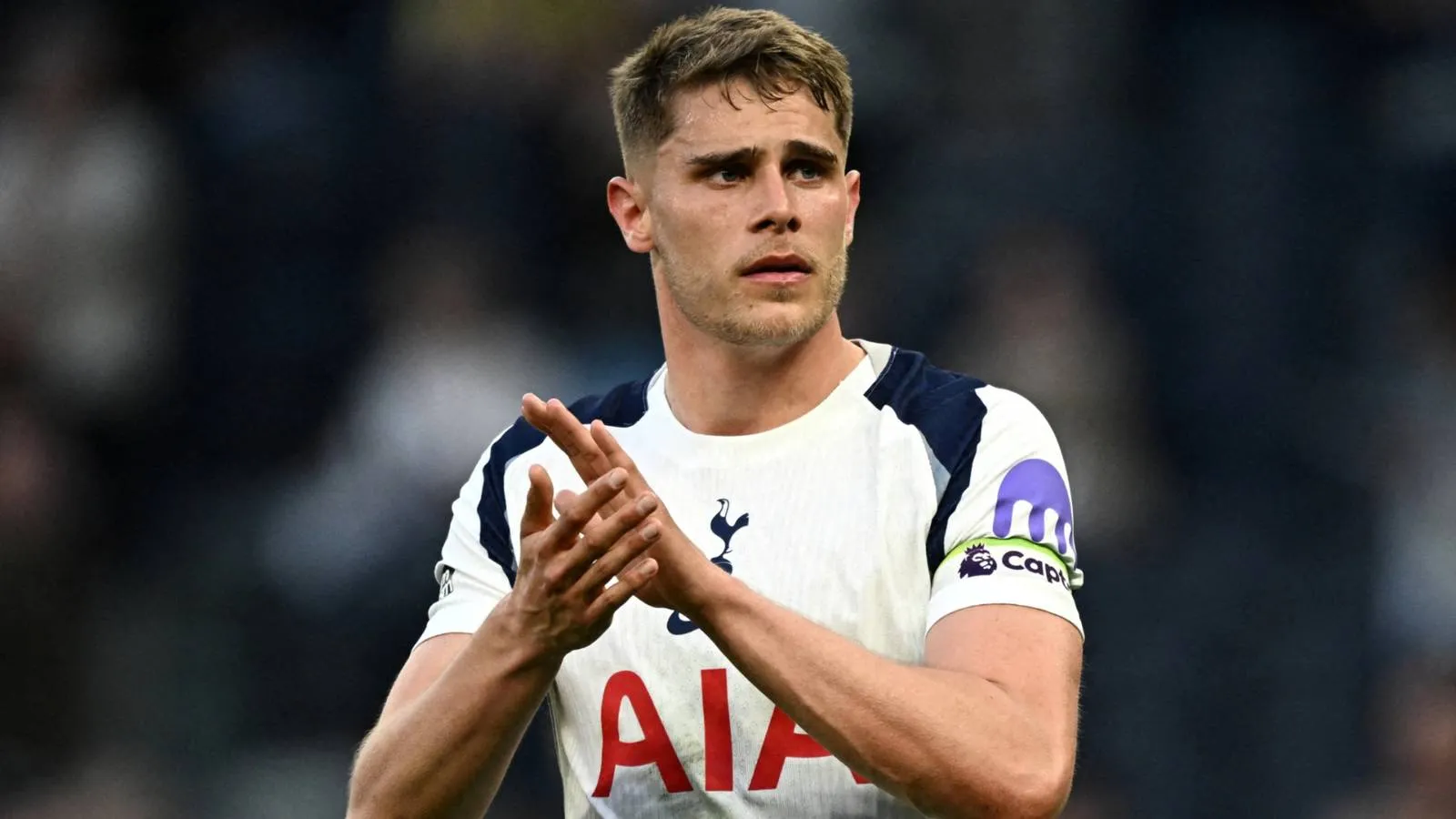 Micky Van de Ven Mempertimbangkan Masa Depan di Tottenham Hotspur