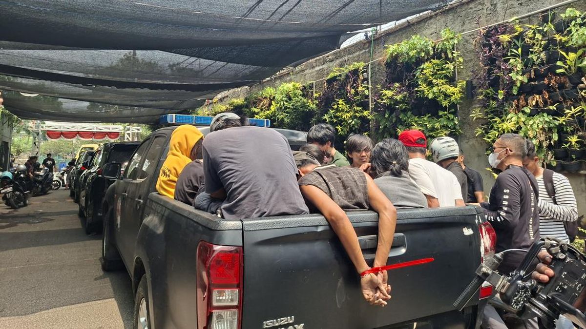 Penggerebekan Narkoba di Daan Mogot, 24 Tersangka Ditangkap