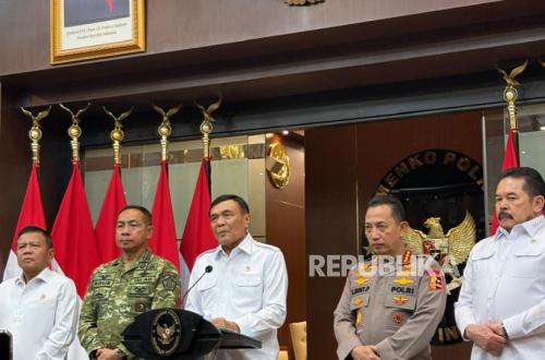 Rapat Sinergi Pertama Menko Djamari dengan Pejabat Polkam Tingkat Tinggi