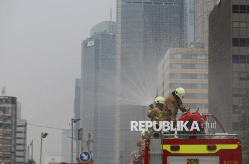 Langkah Pemprov DKI Jakarta dalam Menghadapi Abu Vulkanik Anak Krakatau Dapat Apresiasi