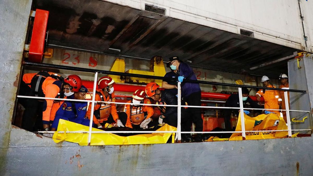 Penyelidikan Kebakaran KMP Mutiara Sentosa II, Polisi Periksa Tujuh Saksi