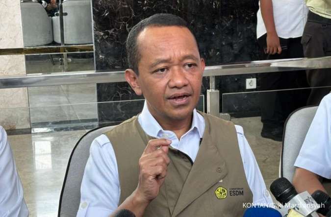 Pemerintah Rencanakan Pemanfaatan Surplus Energi Surya untuk Avtur