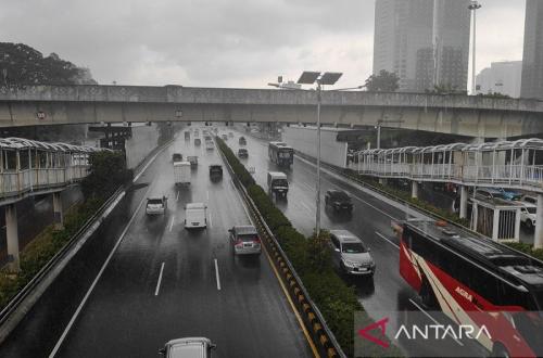 Prakiraan Cuaca DKI Jakarta Hari Kamis: Hujan Ringan di Jakarta Selatan dan Jakarta Timur
