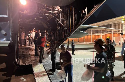 Presiden Prabowo Kirim 50 Ribu Paket Sembako untuk Korban Gempa NTT