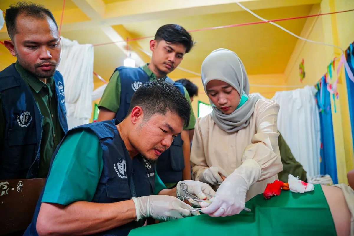 UNAND Gelar Sunatan Massal Gratis dalam Rangka Dies Natalis ke-70 di Solok