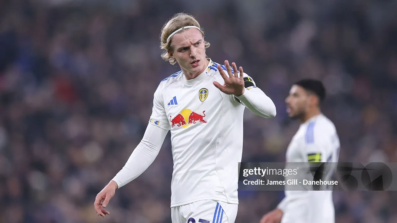 Sebastiaan Bornauw Berpeluang Tinggalkan Leeds United