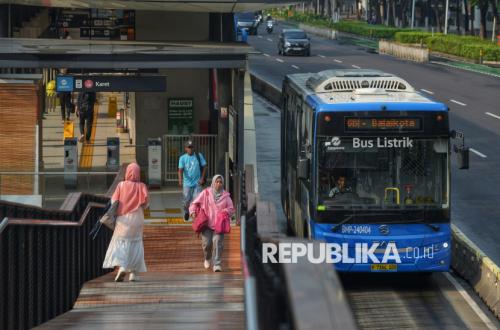 Warga Jakarta Siap Naik Transjakarta ke Bandung