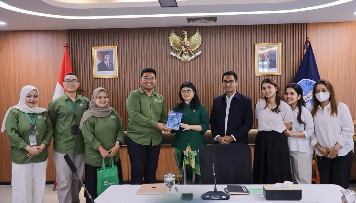 Mempersiapkan Generasi Muda untuk Bisnis Berkelanjutan, Wamen Stella Christie Luncurkan Akademi Bisnis Hijau