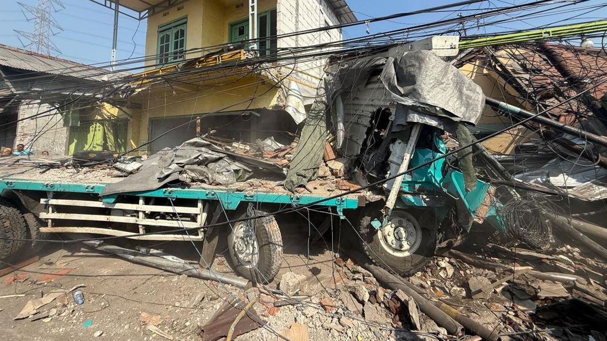 Kecelakaan Beruntun di Pasuruan Mengakibatkan Tiga Korban Jiwa dan Beberapa Luka-Luka